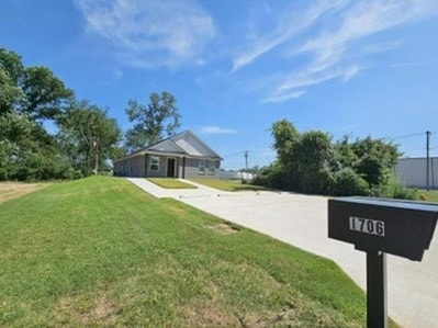 Building Photo - 1706 N 12th St