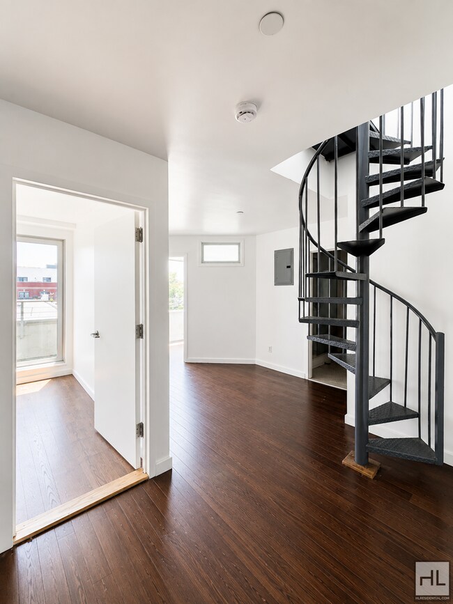 Foto del edificio - Bushwick 2-Bed 1-Bath / Outdoor Space