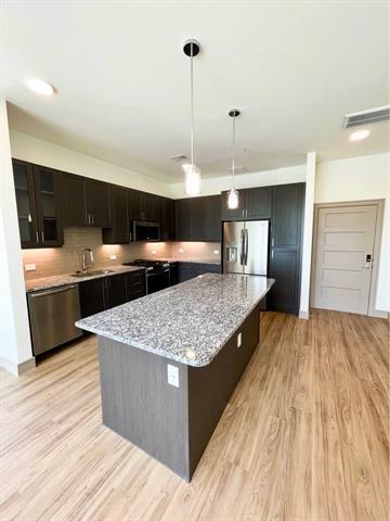 Foto del edificio - 7251 Sanctuary Dr