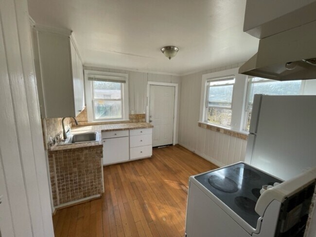 Foto del edificio - 438 7th Ave N