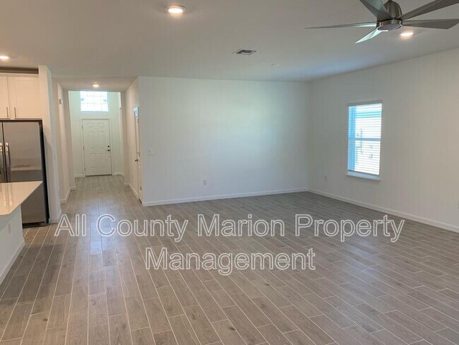 Foto del edificio - 4543 NW 14th Lp