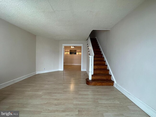 Building Photo - 6036 Duffield St