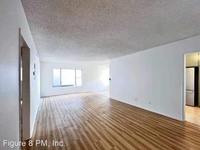Foto del edificio - 2 br, 2 bath House - 1250 Kings Rd #304