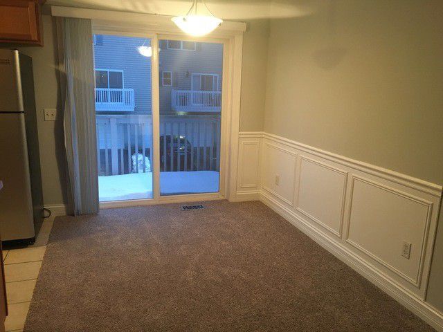 Foto del edificio - 233 W Klein Ave