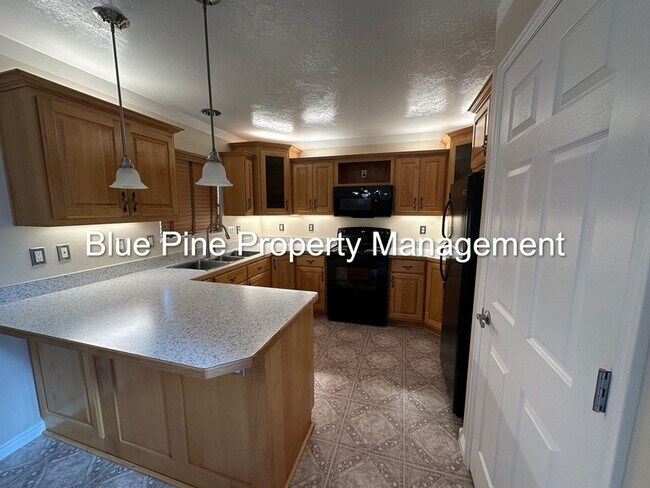 Building Photo - 3943 Milestone Cir