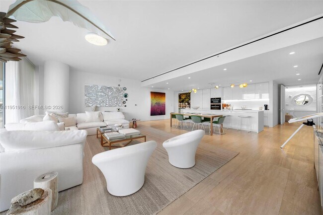 Building Photo - 9111 Collins Ave