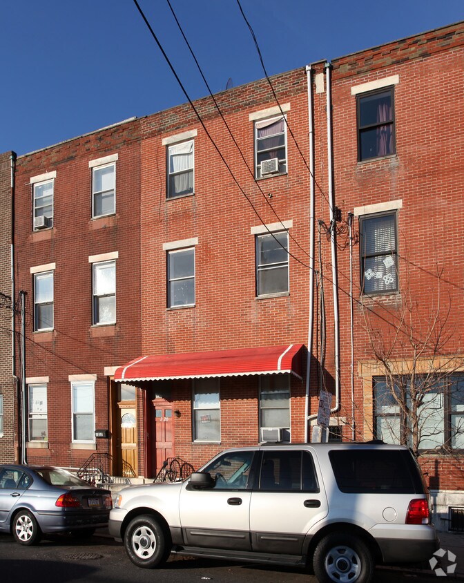 Primary Photo - 1220 S 10th St