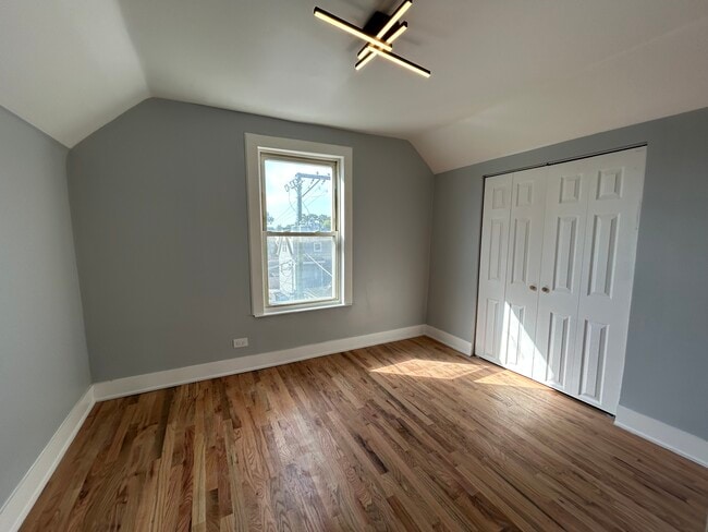 Foto del edificio - 3614 W George St