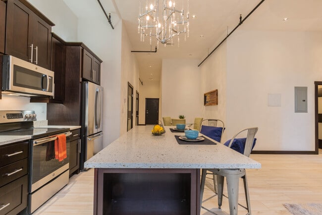 Building Photo - Gallery Villas
