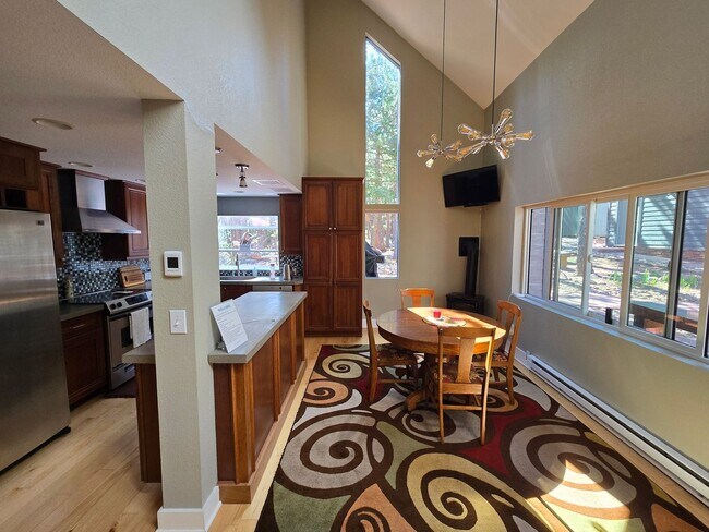 Foto del edificio - Exceptional Boulder Close-in Mountain Retreat 2 bedroom home with loft and studio just 3 miles fr...