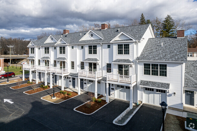 Foto del edificio - Townhomes at Colonial Village