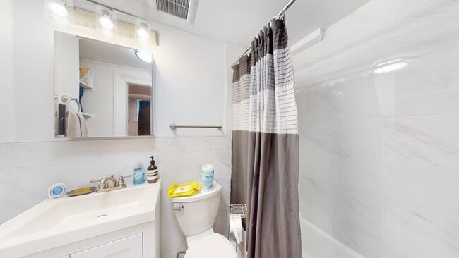 *Pictures are representative samples of the advertised unit. In some cases, the actual units you tou - 88 Marlborough St