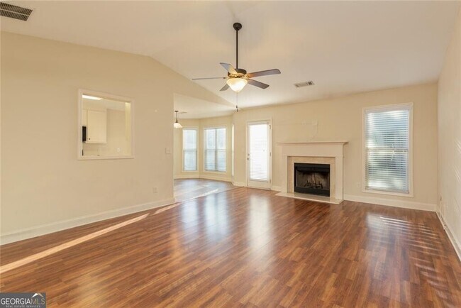 Building Photo - 947 Haymon Dr