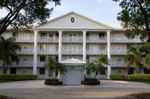 Building Photo - 6169 Balboa Cir Building Photo - 6169 Balboa Cir