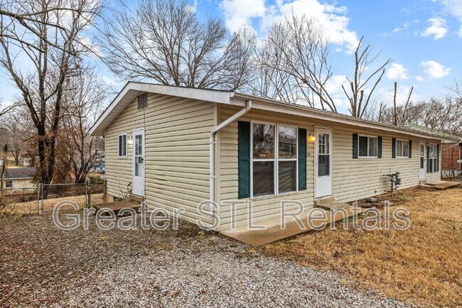 Foto del edificio - 52 Pamela Dr