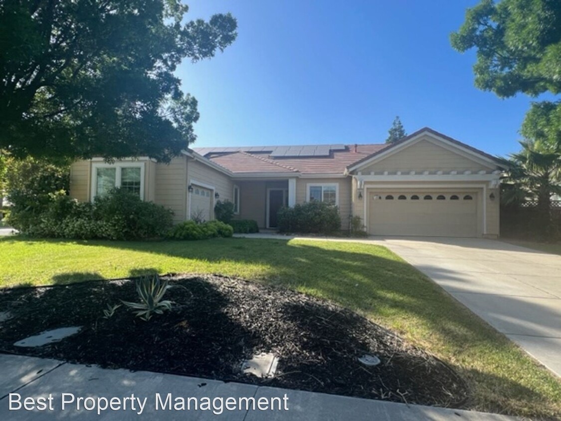 Primary Photo - 4 br, 3 bath House - 1839 Elizabeth Way