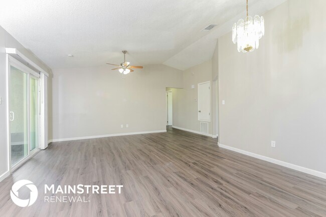 Building Photo - 622 Sherwood Oaks Cir