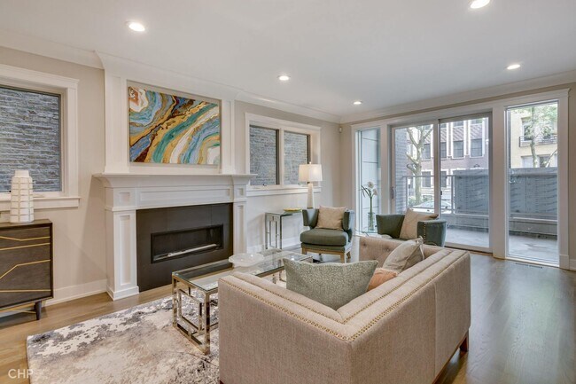 Foto del edificio - 1542 N Hudson Ave