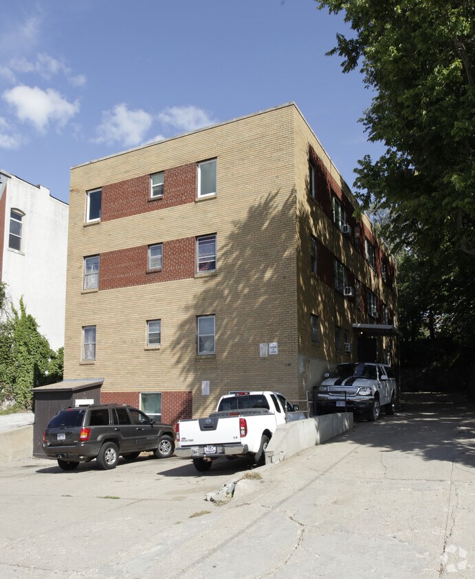 Primary Photo - 569 S 28th St