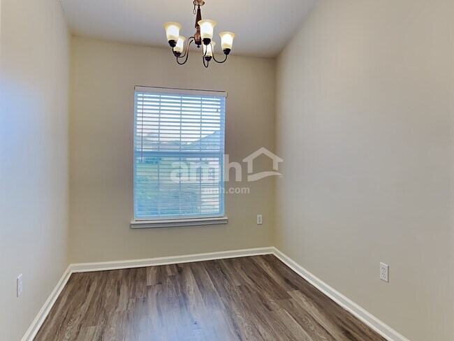 Building Photo - 6732 Gentle Oaks Dr