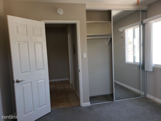 Building Photo - 1 br, 1 bath Apartment - 125 Ximeno Ave