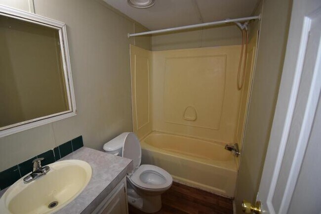 Building Photo - 3 bedroom in Goldsboro NC 27530
