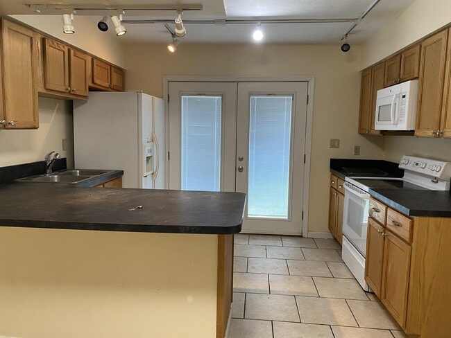 Photo - 115 SW 24th Ave House