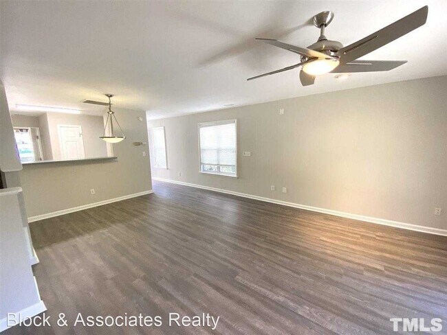 Building Photo - 3 br, 2.5 bath House - 5233 Eagle Trace Drive