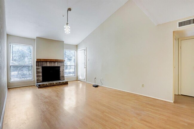 Building Photo - 7950 N Stadium Dr