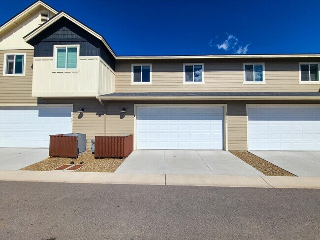 Foto del edificio - 12296 Curtis Ct