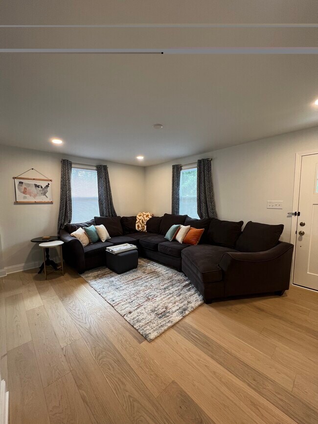 Foto del edificio - 3918 Greenleaf Ave