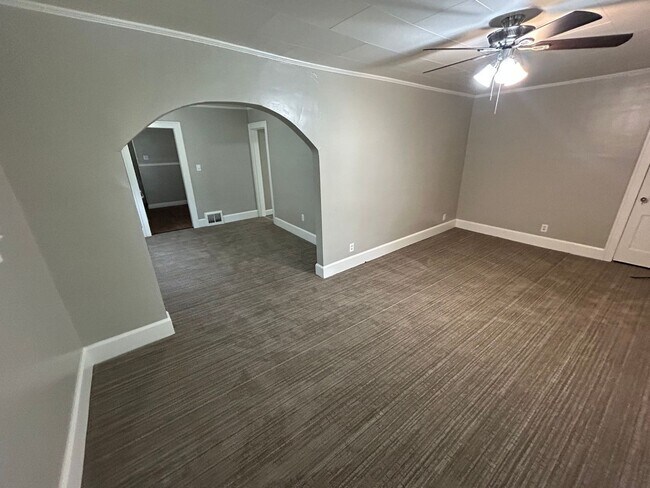 Foto del edificio - Cozy and freshly Updated North Toledo Home Near I-75 & Downtown