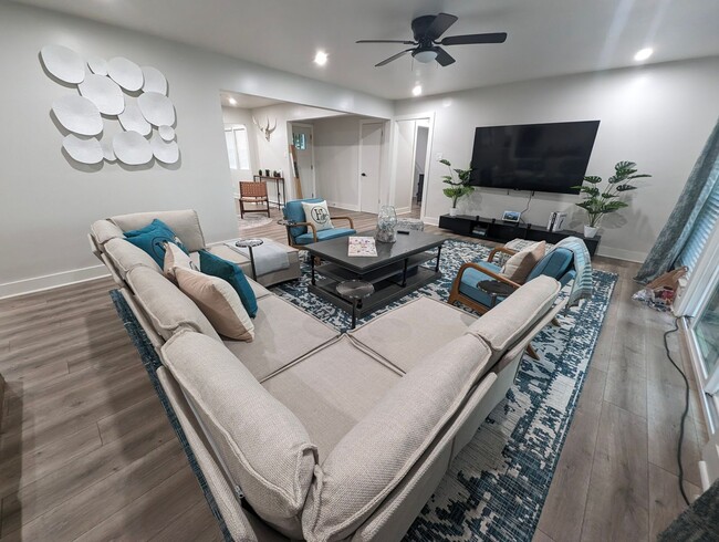 4 Bed 2 Bath - 4 Bed 2 Bath House