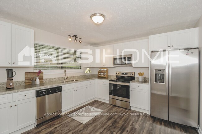 Foto del edificio - 3387 Stonewall Dr Nw