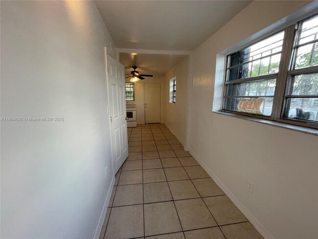 Foto del edificio - 20 NW 71st St