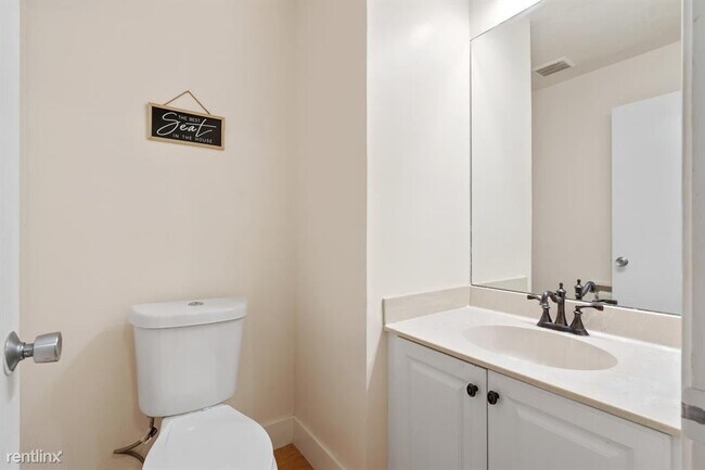 Building Photo - 3 br, 2.5 bath House - 1692 Cypress Pointe Dr