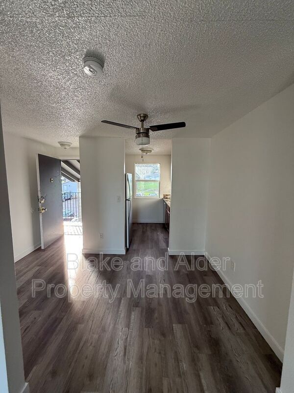 Foto del edificio - 3851 NE 152nd Ave