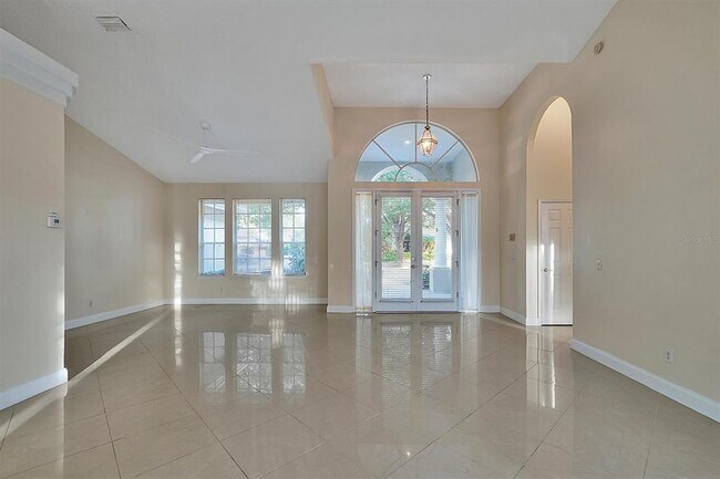 Building Photo - 6678 Cristina Marie Dr
