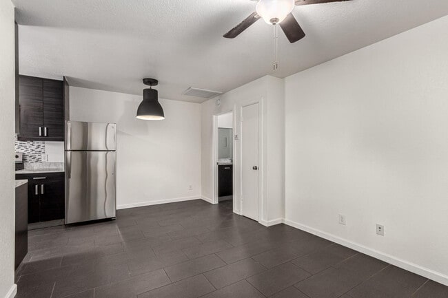 Building Photo - 3034 N 35th St