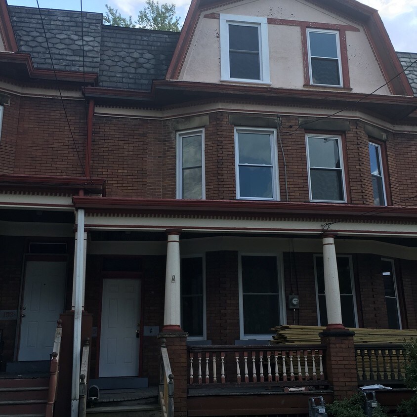 157 S Bryant Ave, Bellevue, PA 15202 Townhome Rentals in Bellevue PA