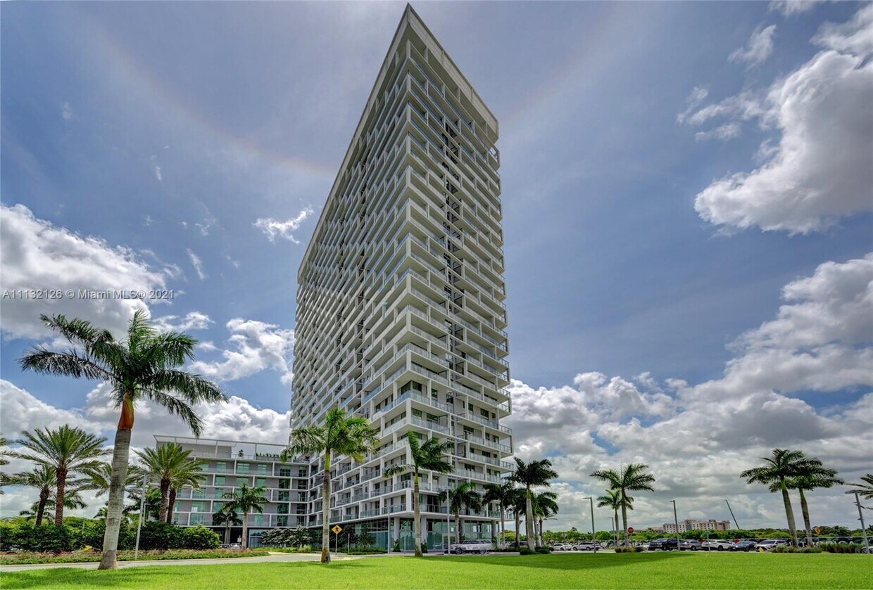 Foto principal - 2000 Metropica Way