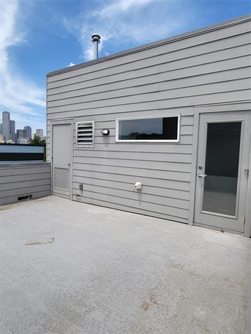 Building Photo - 1225 Hyde Ct