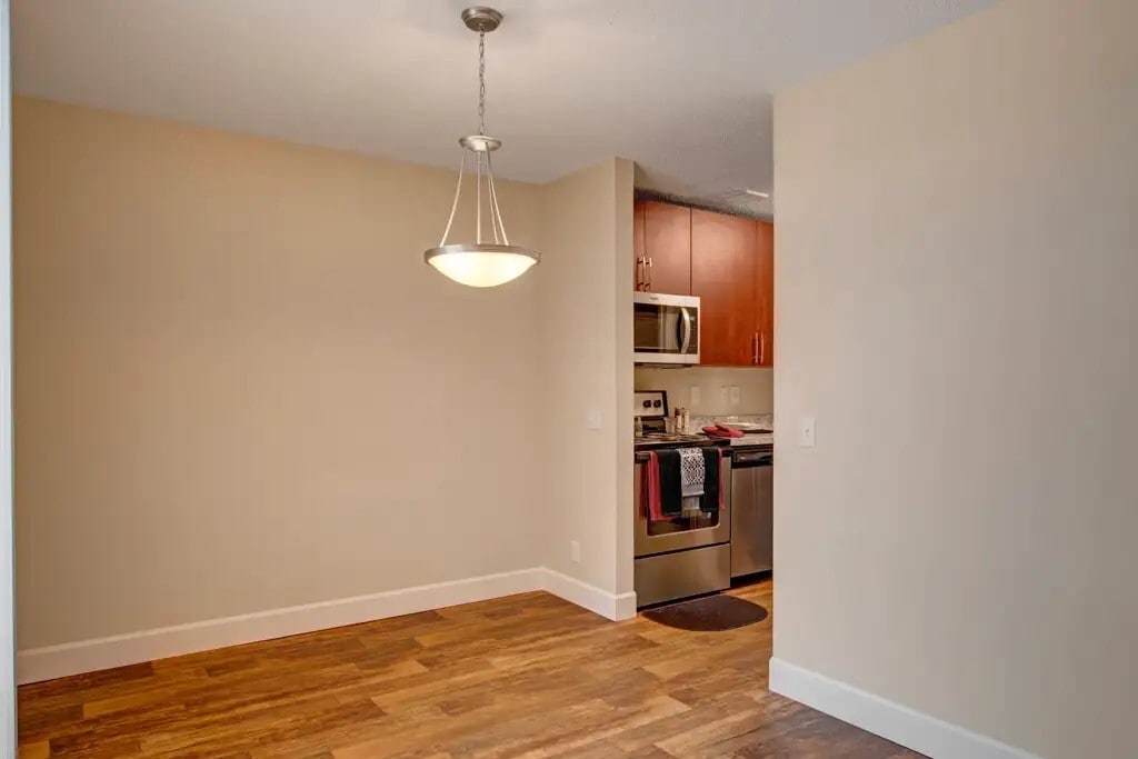 Primary Photo - 3600 Brentwood