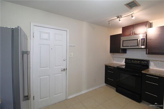 Building Photo - 15 N 29th St