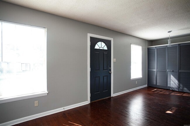 Building Photo - 8615 Winston Dr