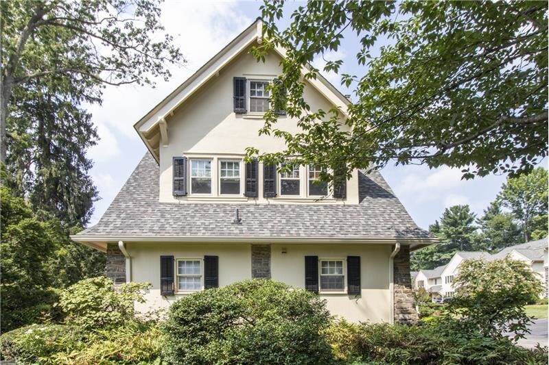 Foto principal - 118 Montrose Ave