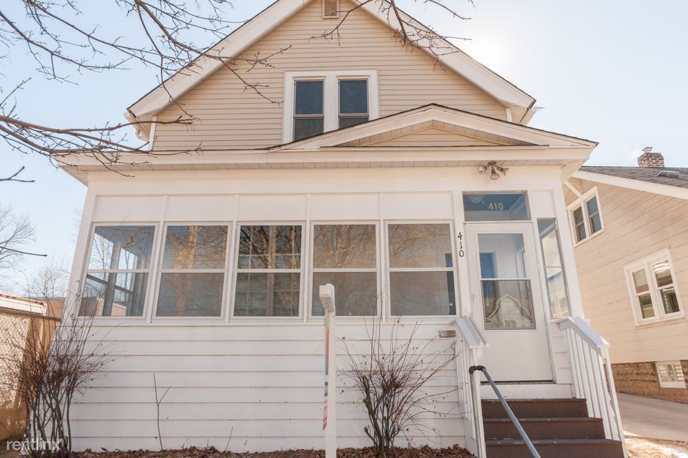Primary Photo - 3 br, 1.5 bath House - 410 Baker Street W