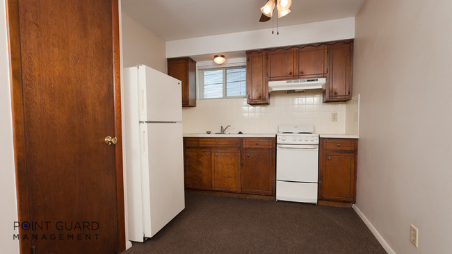 Building Photo - 2727 N Amidon Ave