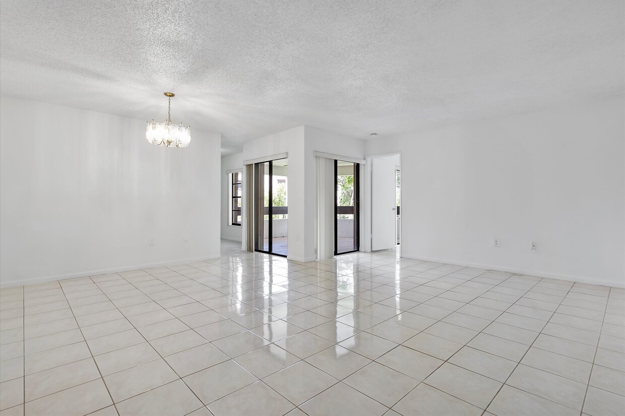 Primary Photo - 9135 SW 125th Ave
