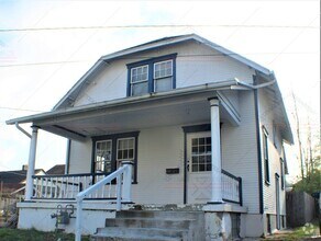 Building Photo - 32 Utah Ct